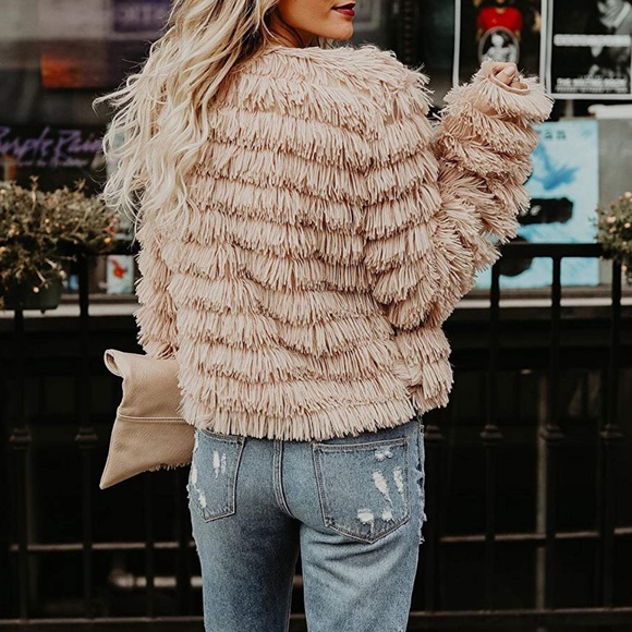 LAST 1!!!! HP❤️ NWT Chic Shaggy Faux Fur Coat - Picture 7 of 7